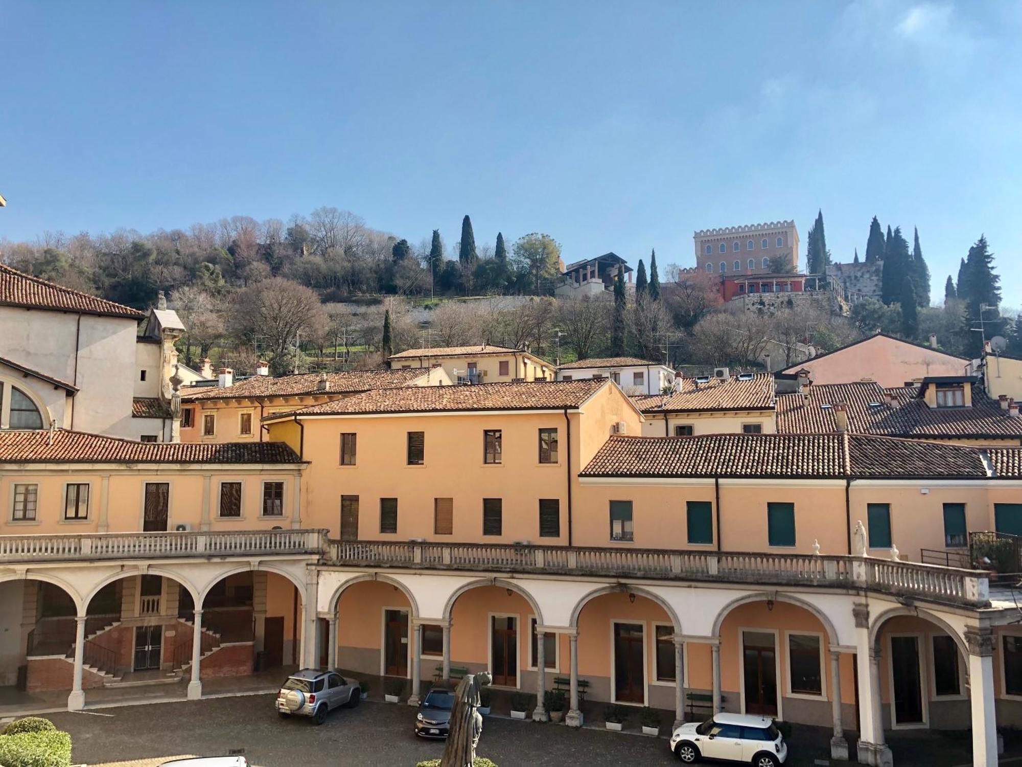 Bed & Breakfast Pietra Di Residenza
