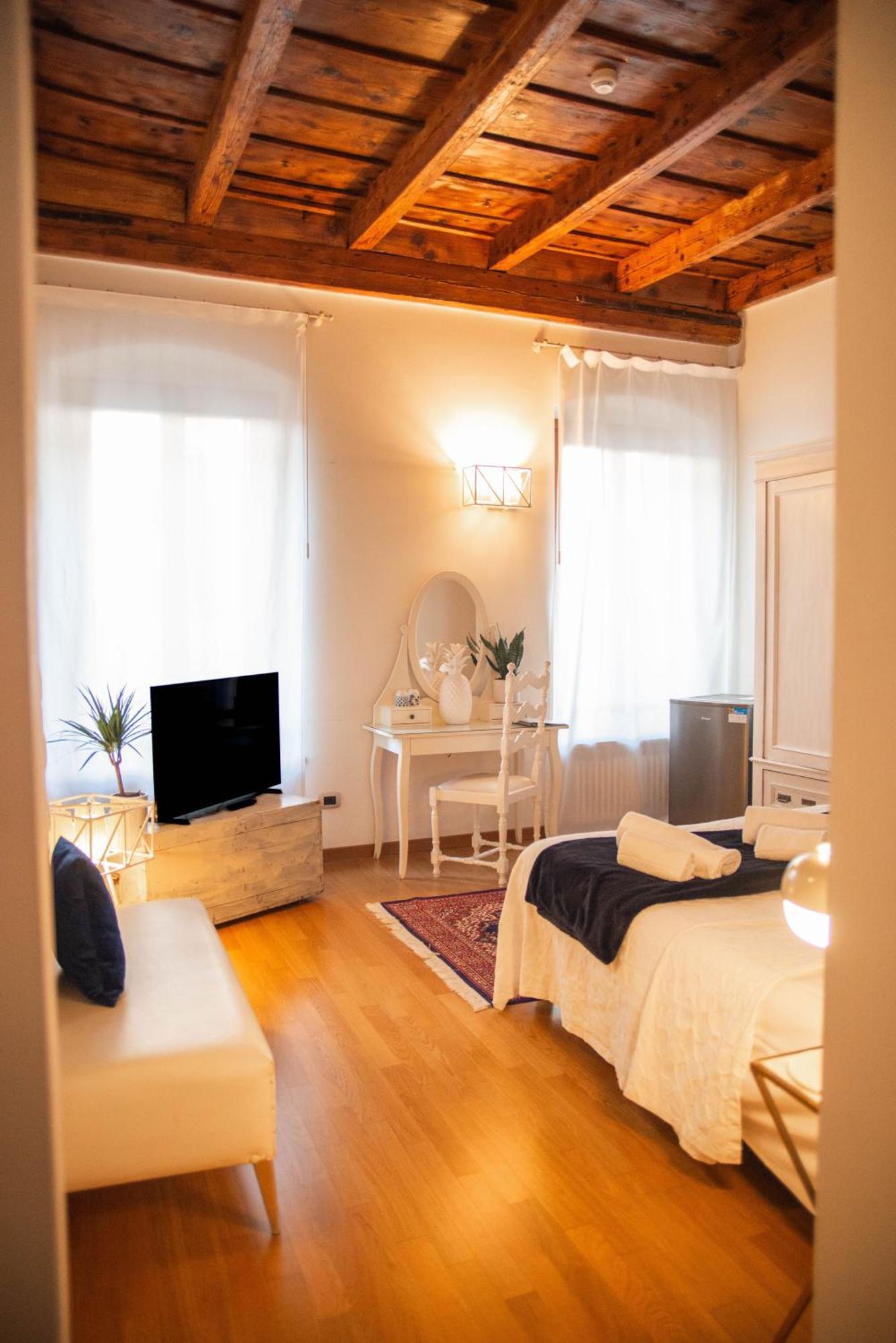 Pietra Di Residenza Verona