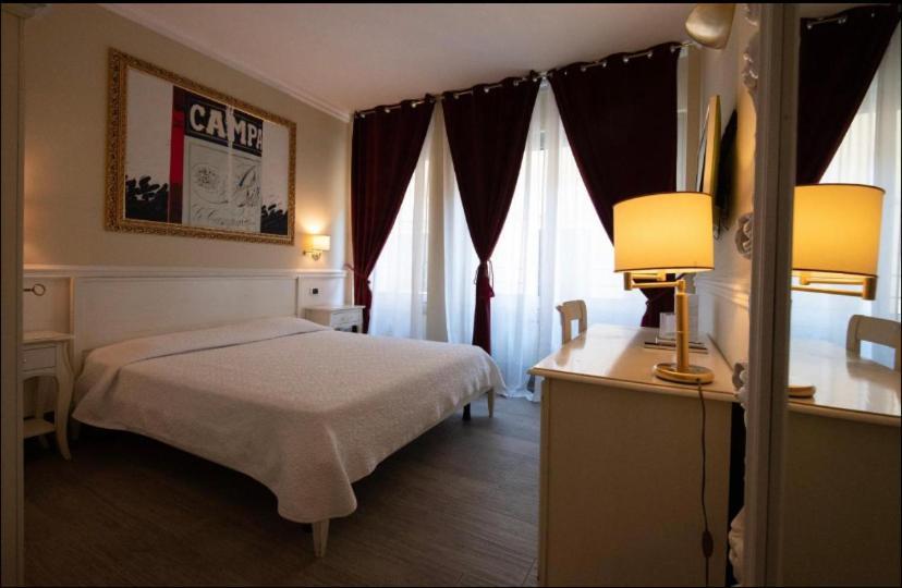 Bed Bra Nhà khách Verona