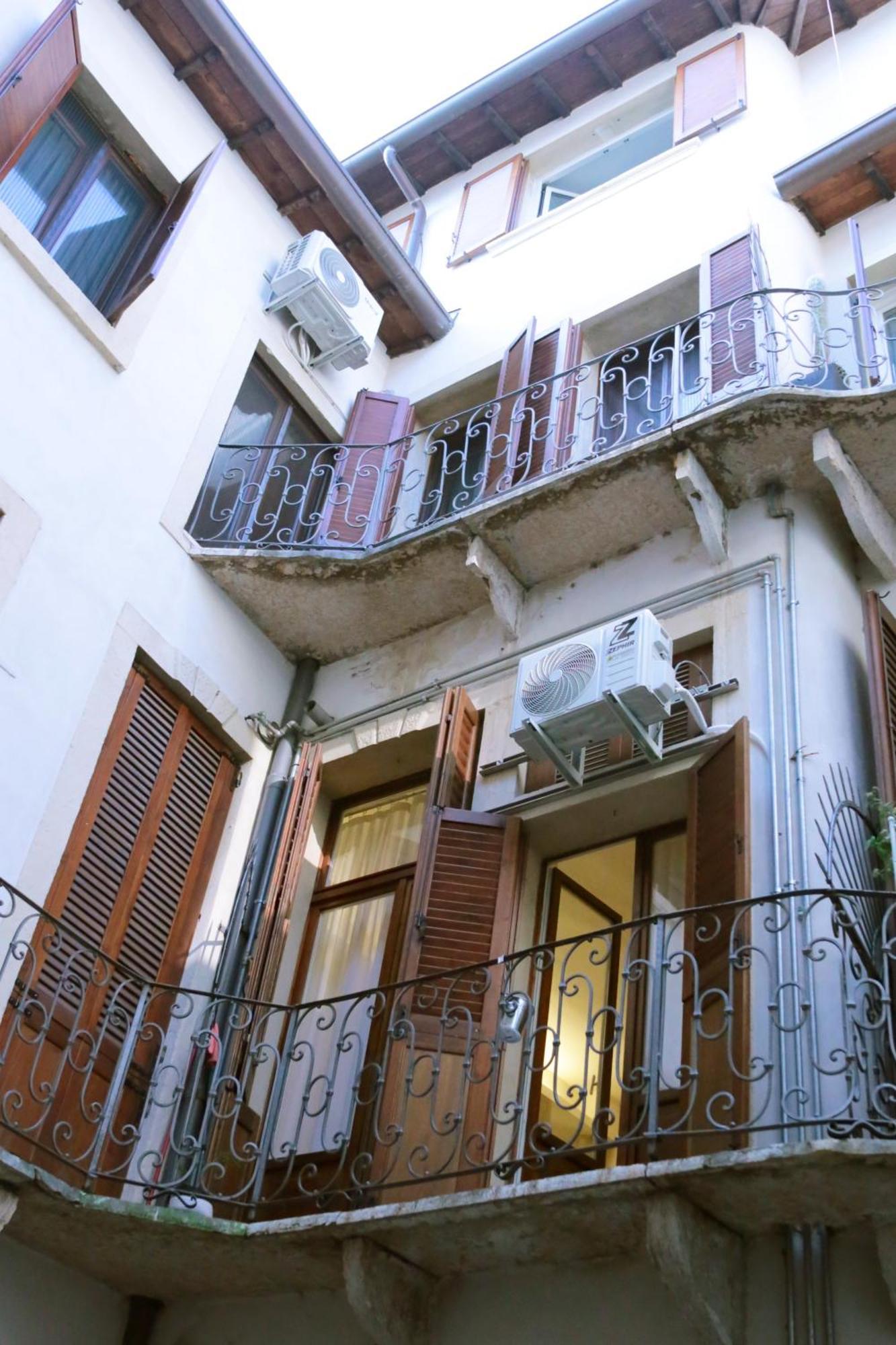 Dimora San Fermo 11 Apartment Verona