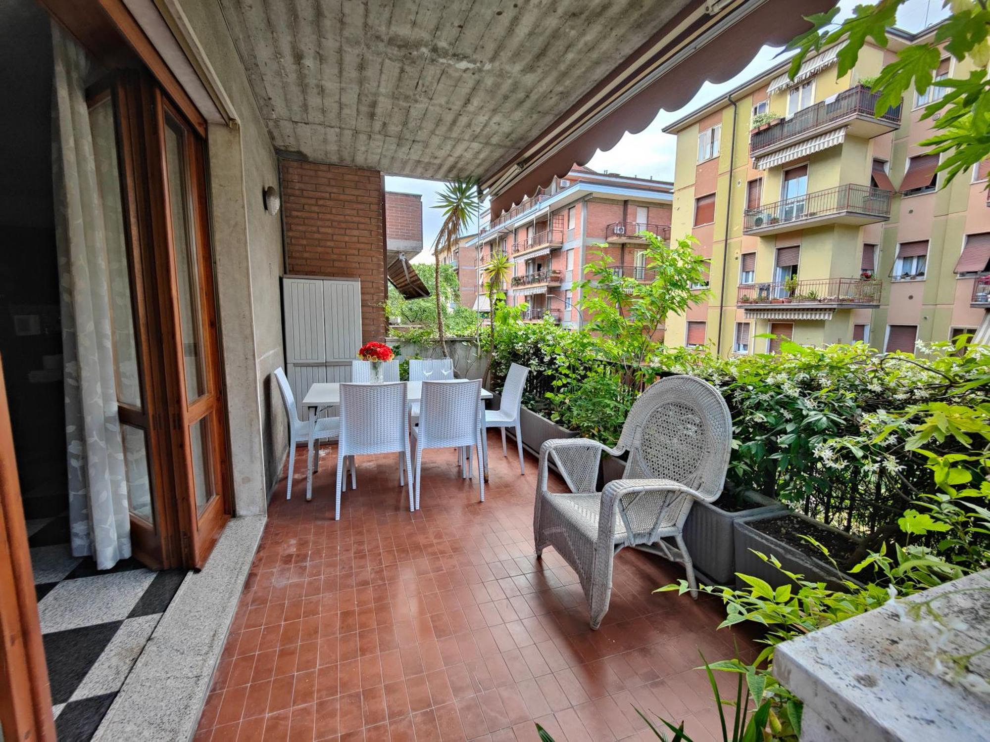 Bentegodi House *