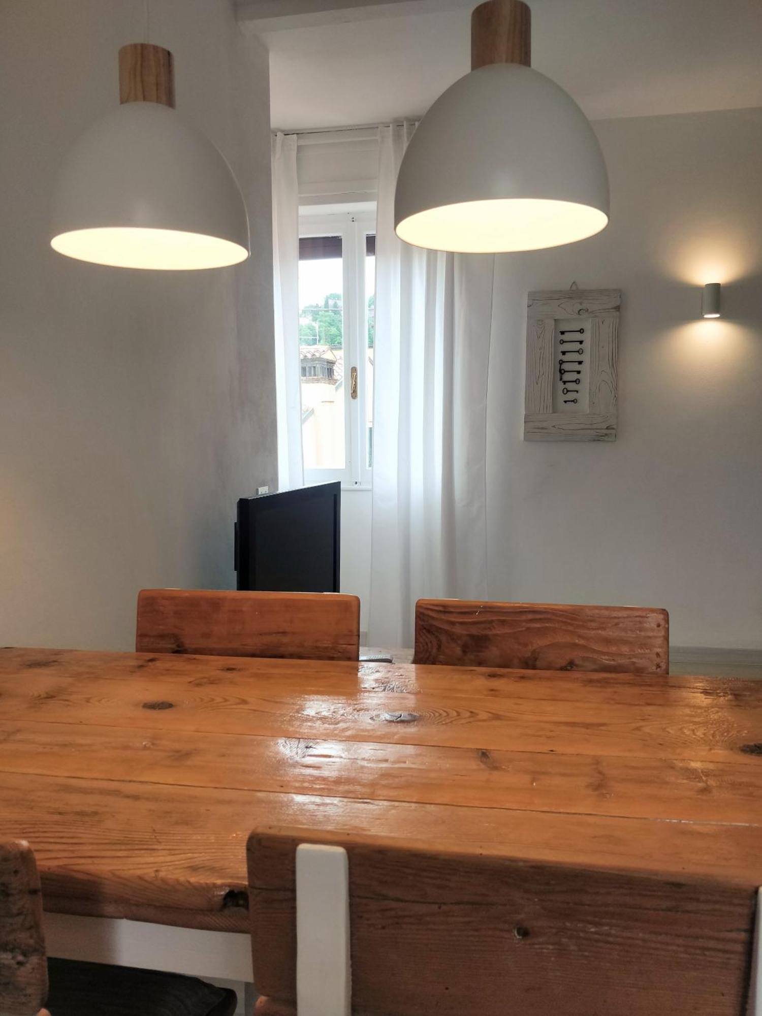 Scusari Apartment *