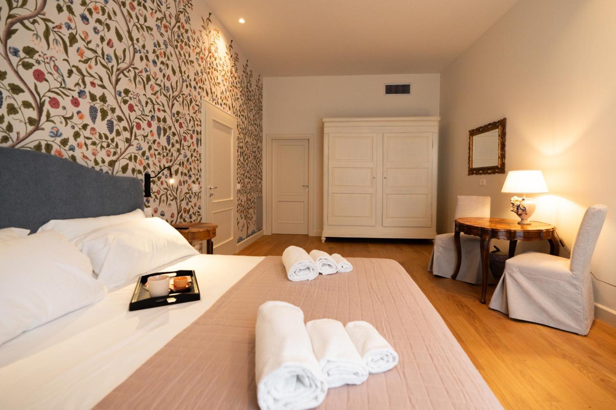 Palazzo Biasini By Postcardsfrom Guest house Verona