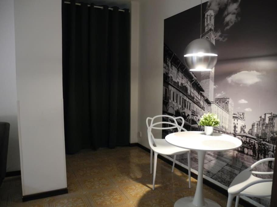 Apartment Vintage, Close To Trade Fair, Hospital And Centre *