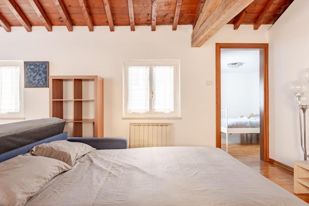 Apartment Luxury Attico - 5 Min Piazza Delle Erbe *