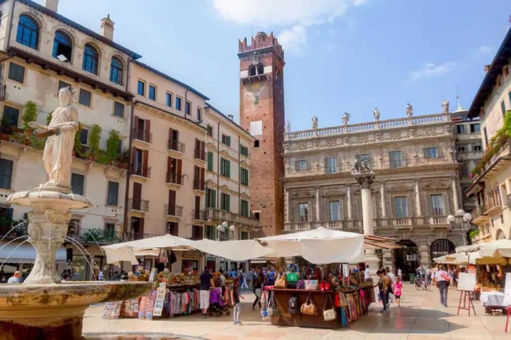 Apartment Luxury Attico - 5 Min Piazza Delle Erbe *