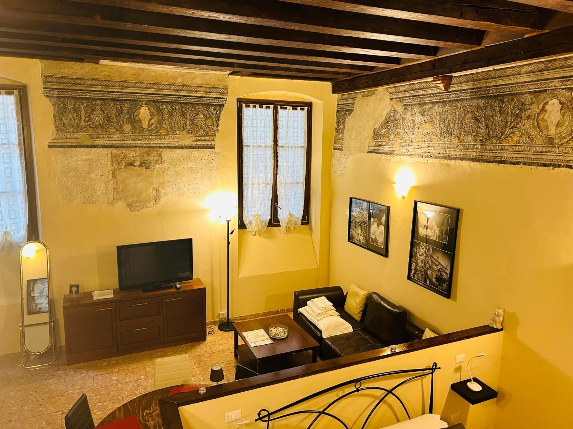 Palazzo Duomo Apartment *