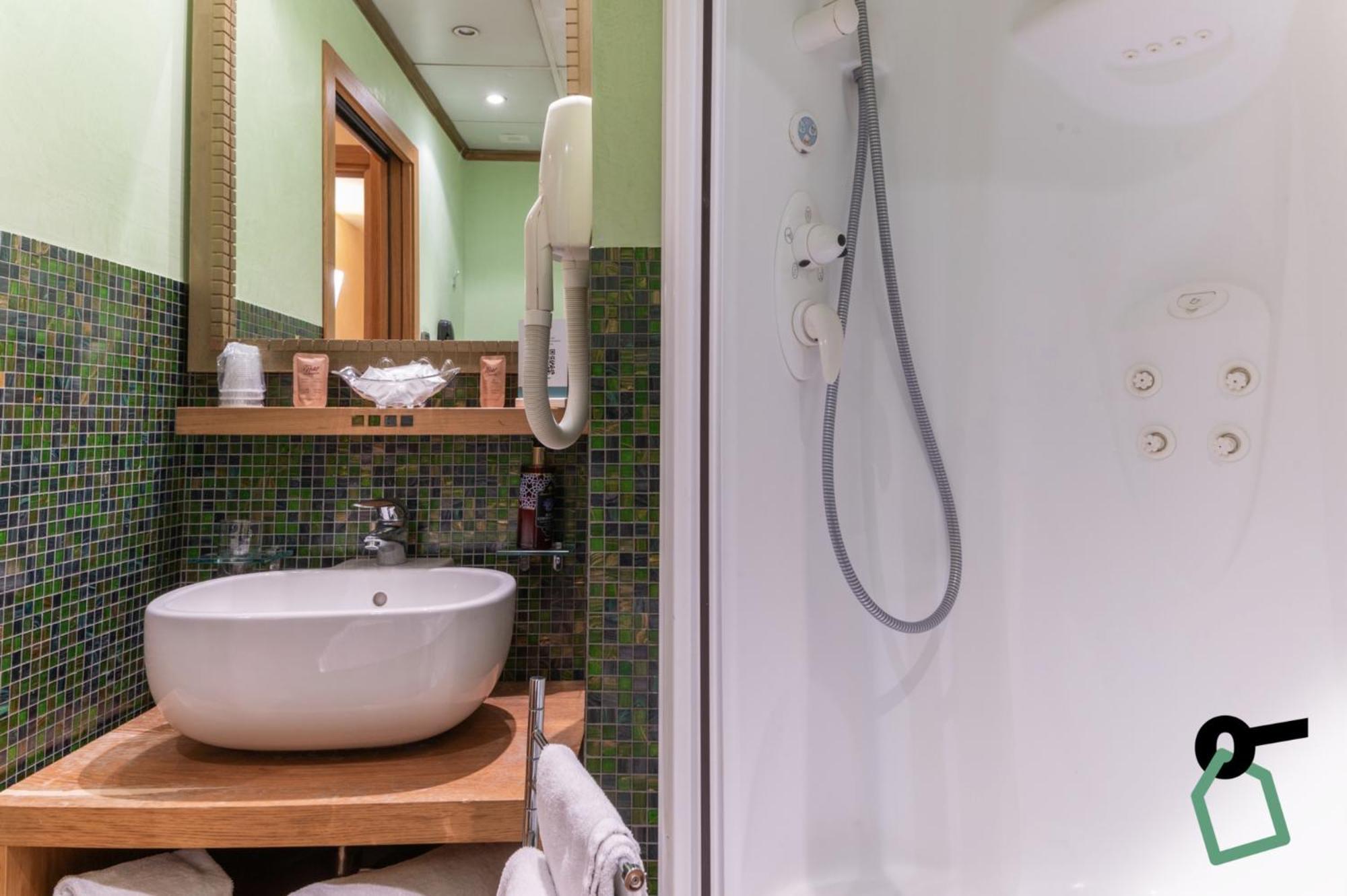 Hotel Hotiday Discovery - 4*