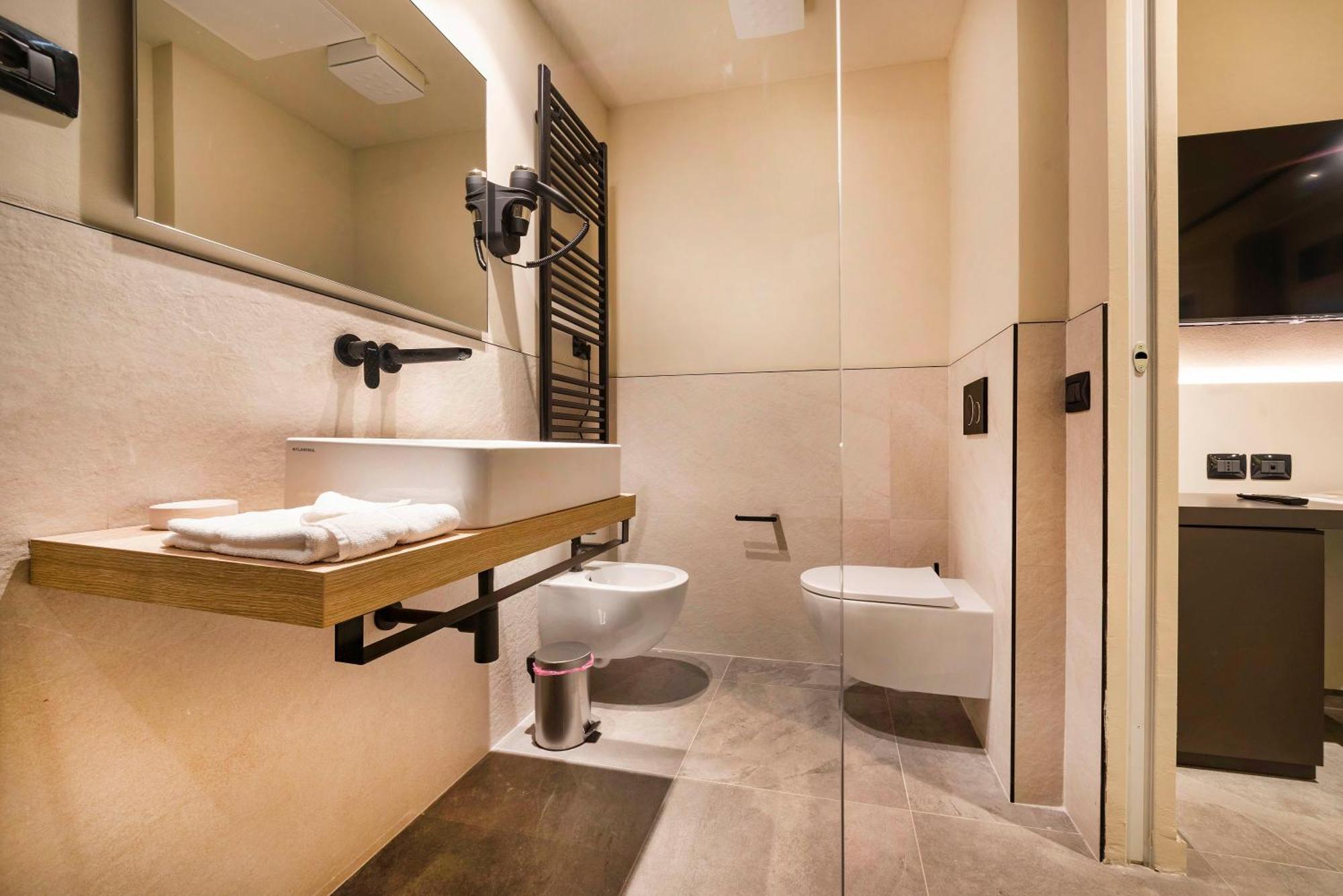 Italianflat - Verona's River, Free Parking For Car & Bike, Nature, Relax Guest house *
