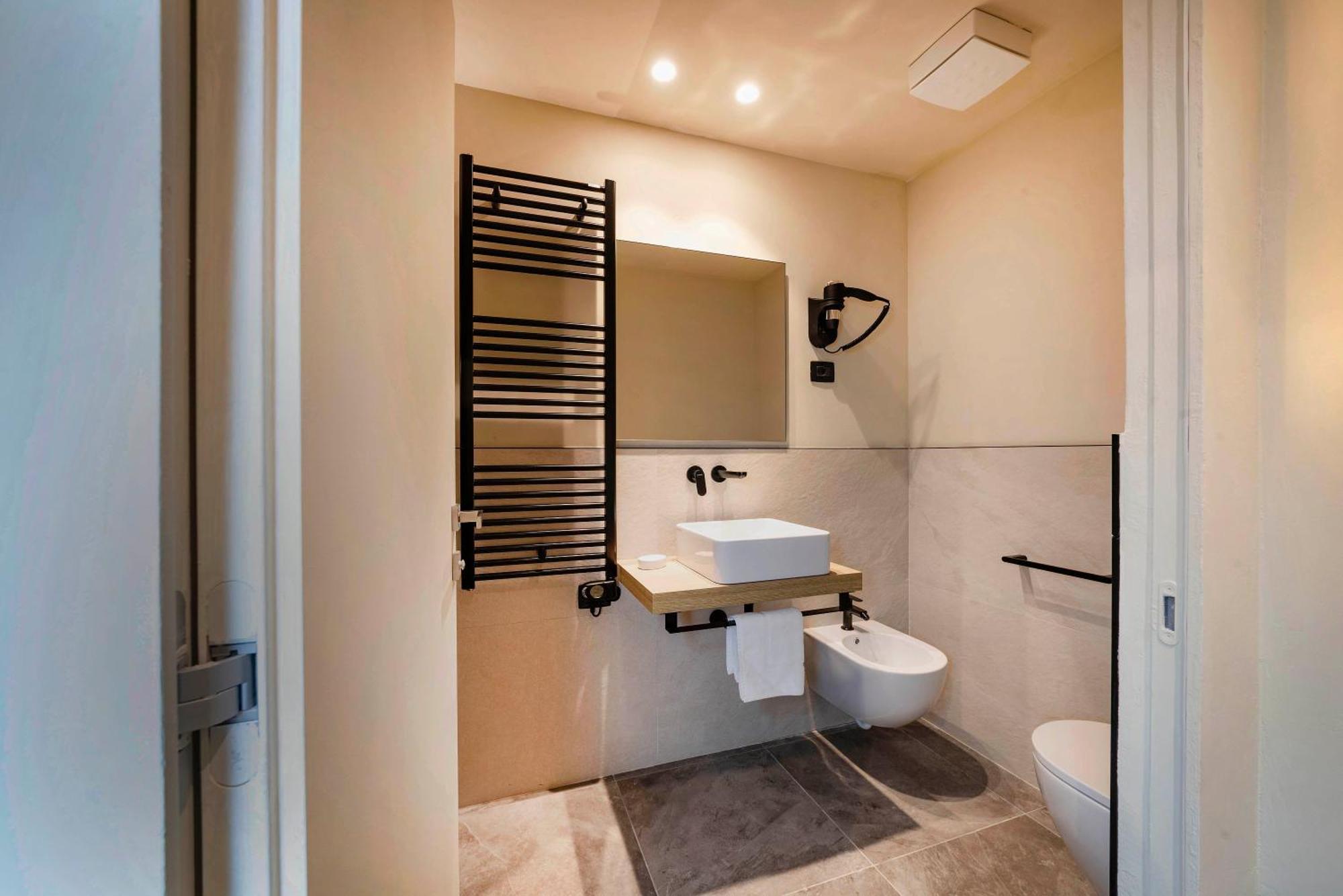 Italianflat - Verona's River, Free Parking For Car & Bike, Nature, Relax Guest house *
