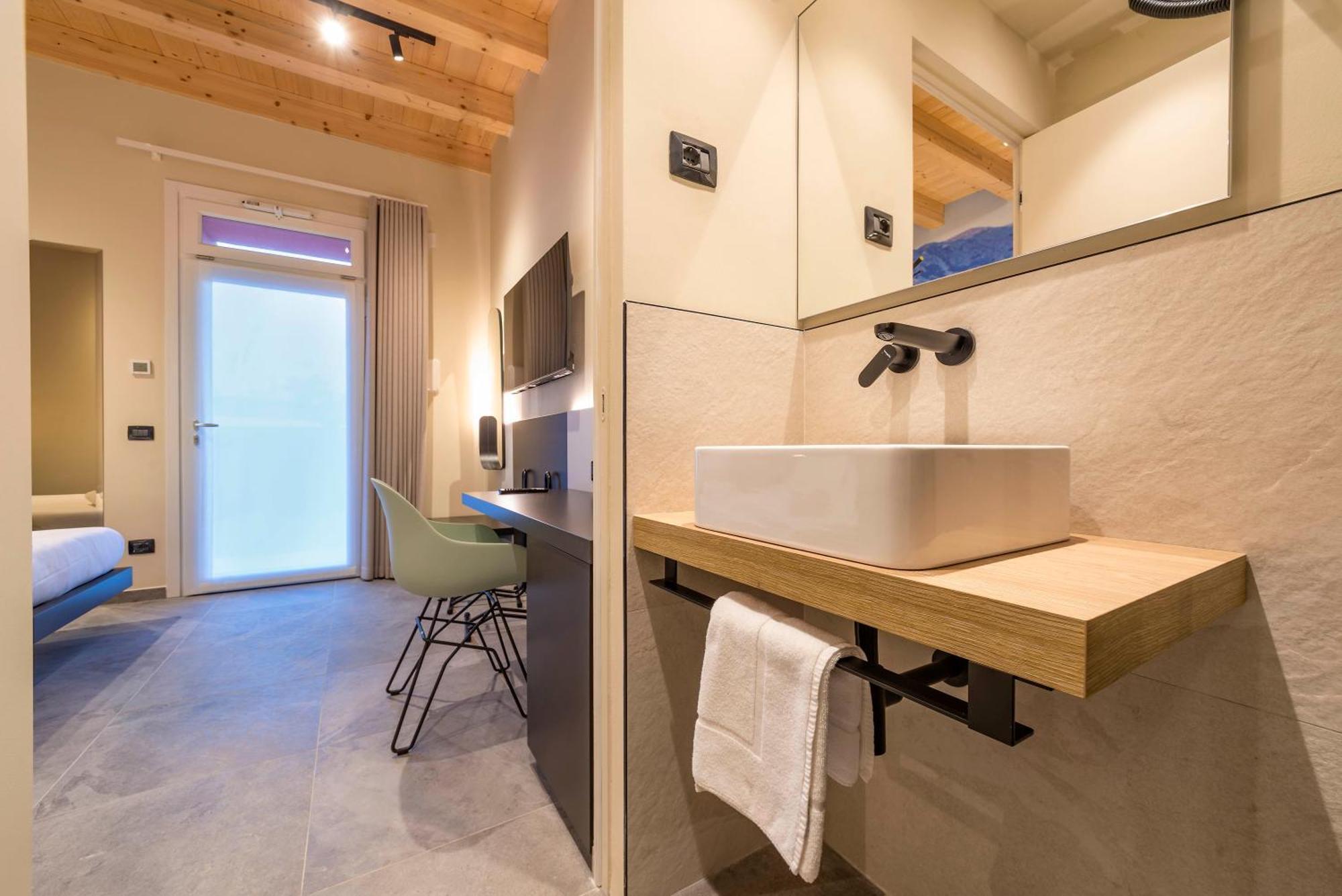 Italianflat - Verona's River, Free Parking For Car & Bike, Nature, Relax Guest house