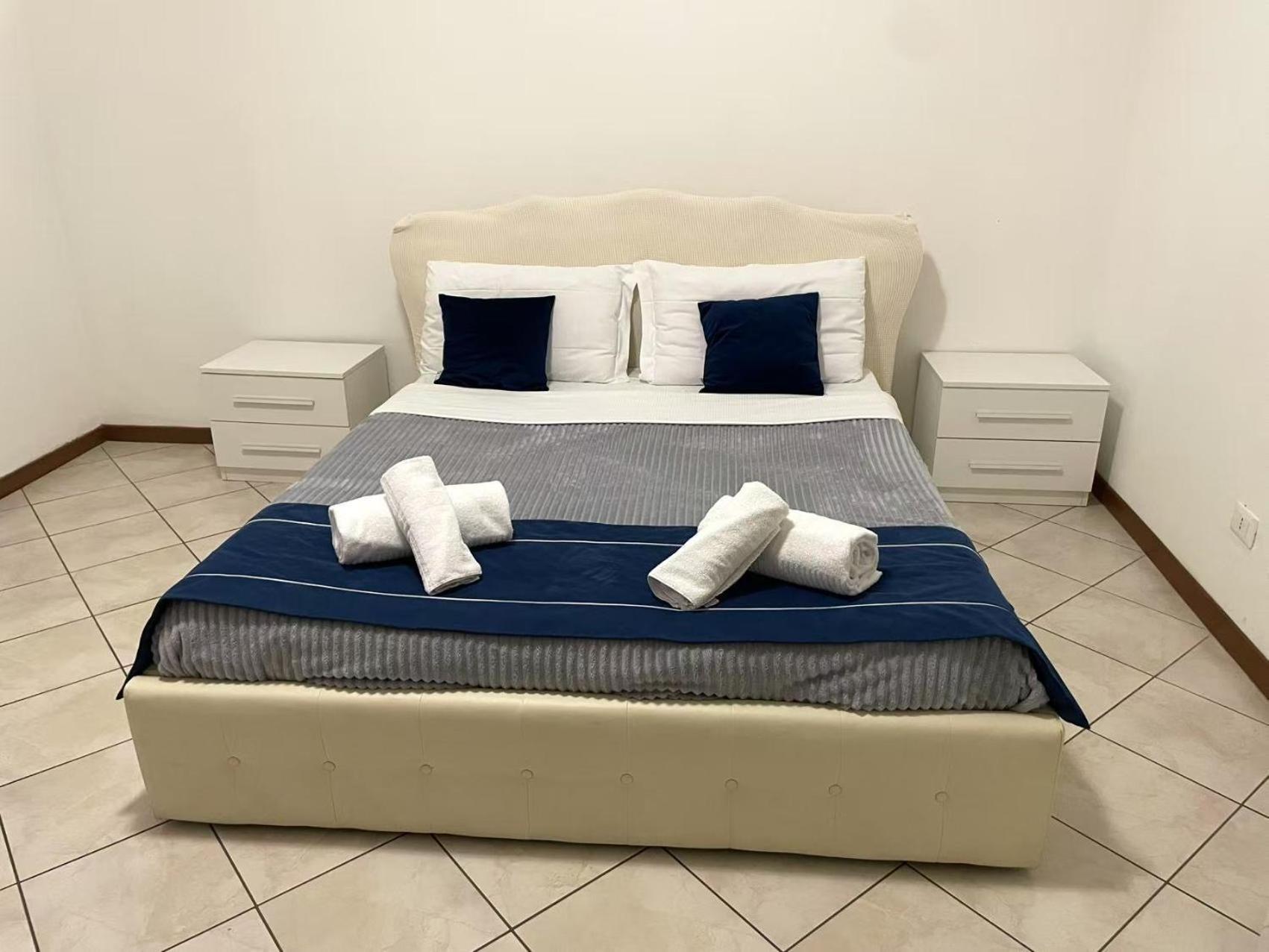 Flat Blue Huoneisto Verona