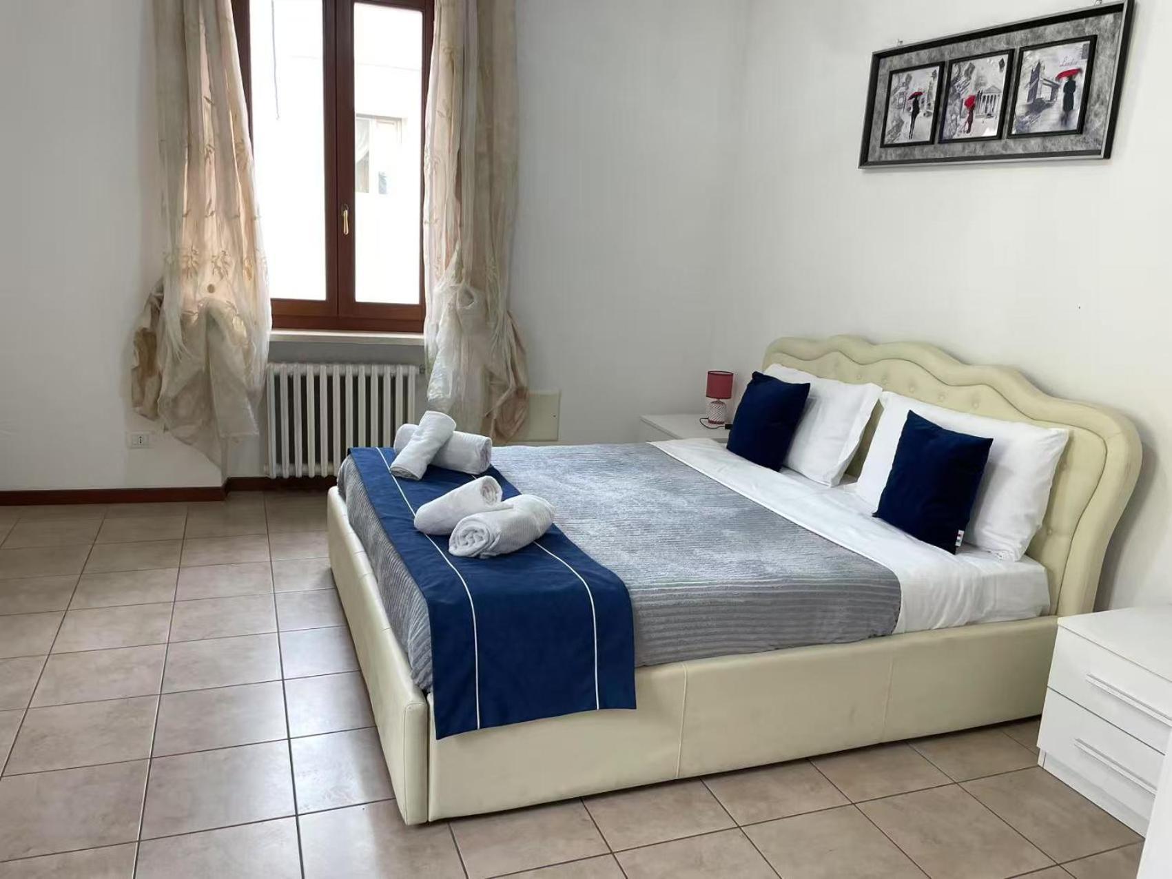 Flat Blue Huoneisto