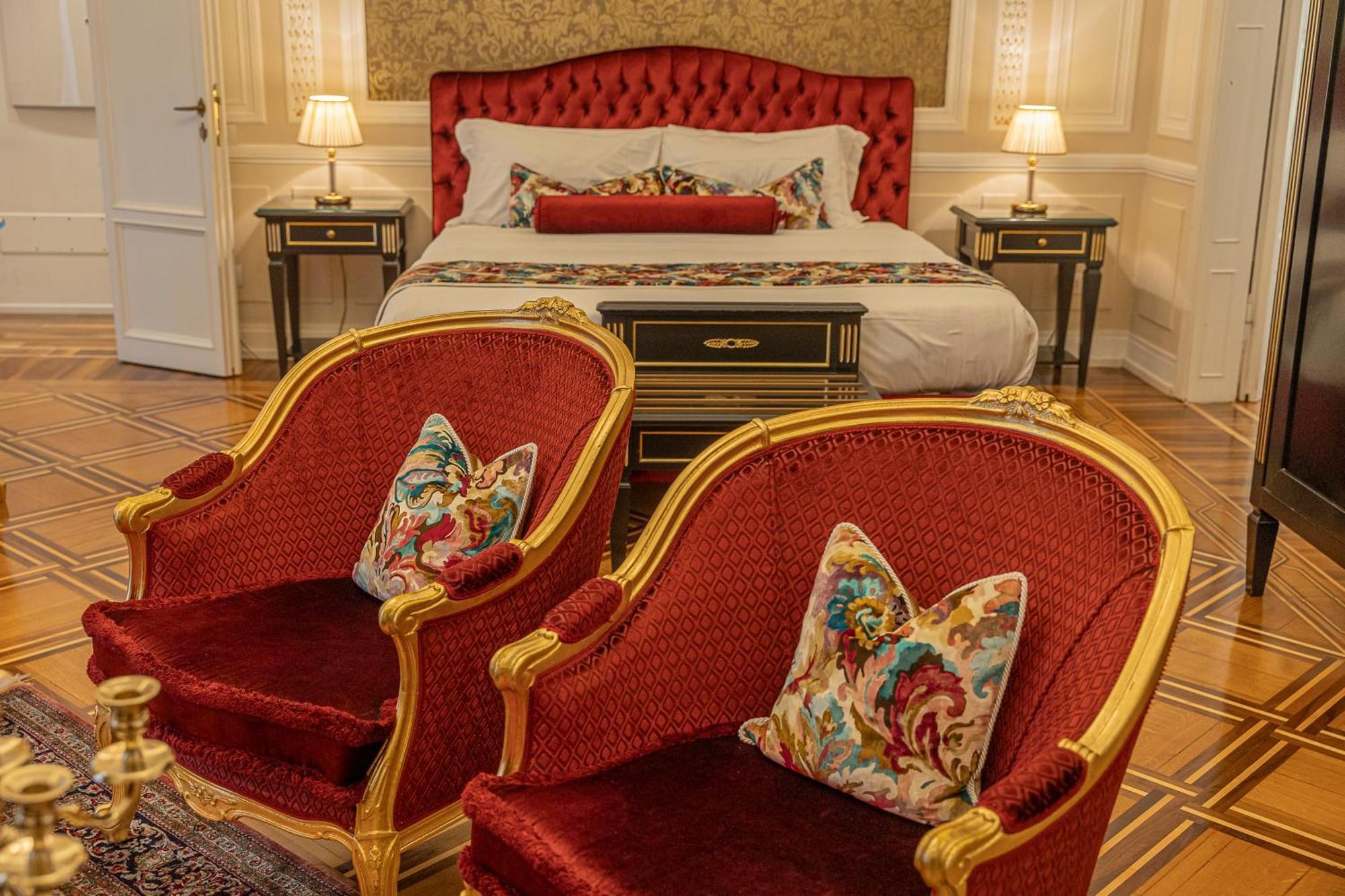 Guest house Palazzo Monga Boutique Guesthouse 4*