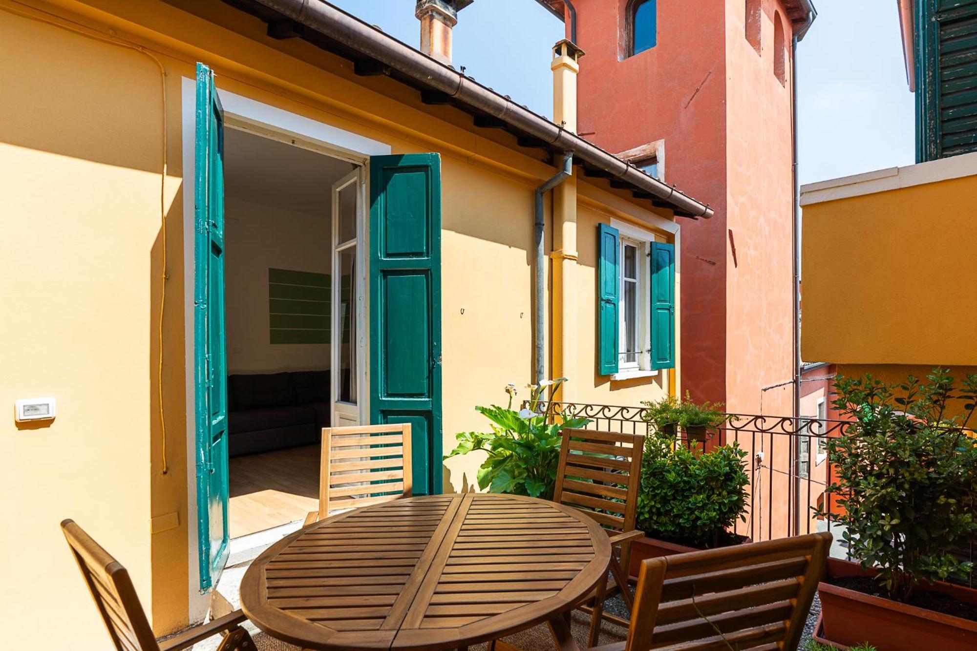 Aparthotel Palazzo Delle Guglie By Postcardsfrom *
