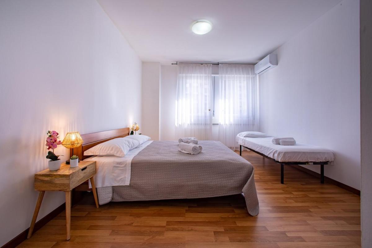 Fair 2 Min - Private Parking Apartment Verona