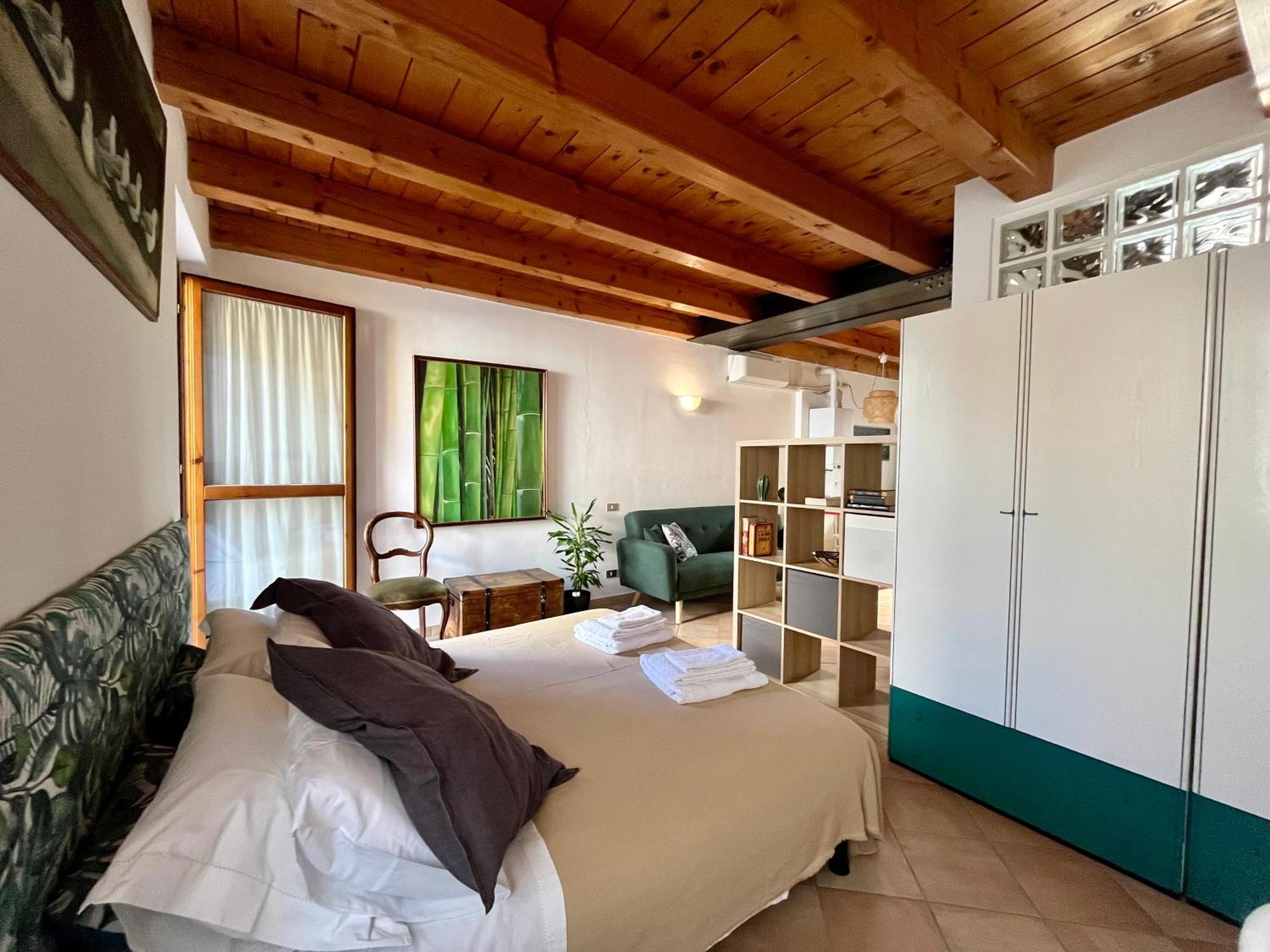 Bright, Cozy In The Heart Of Appartement