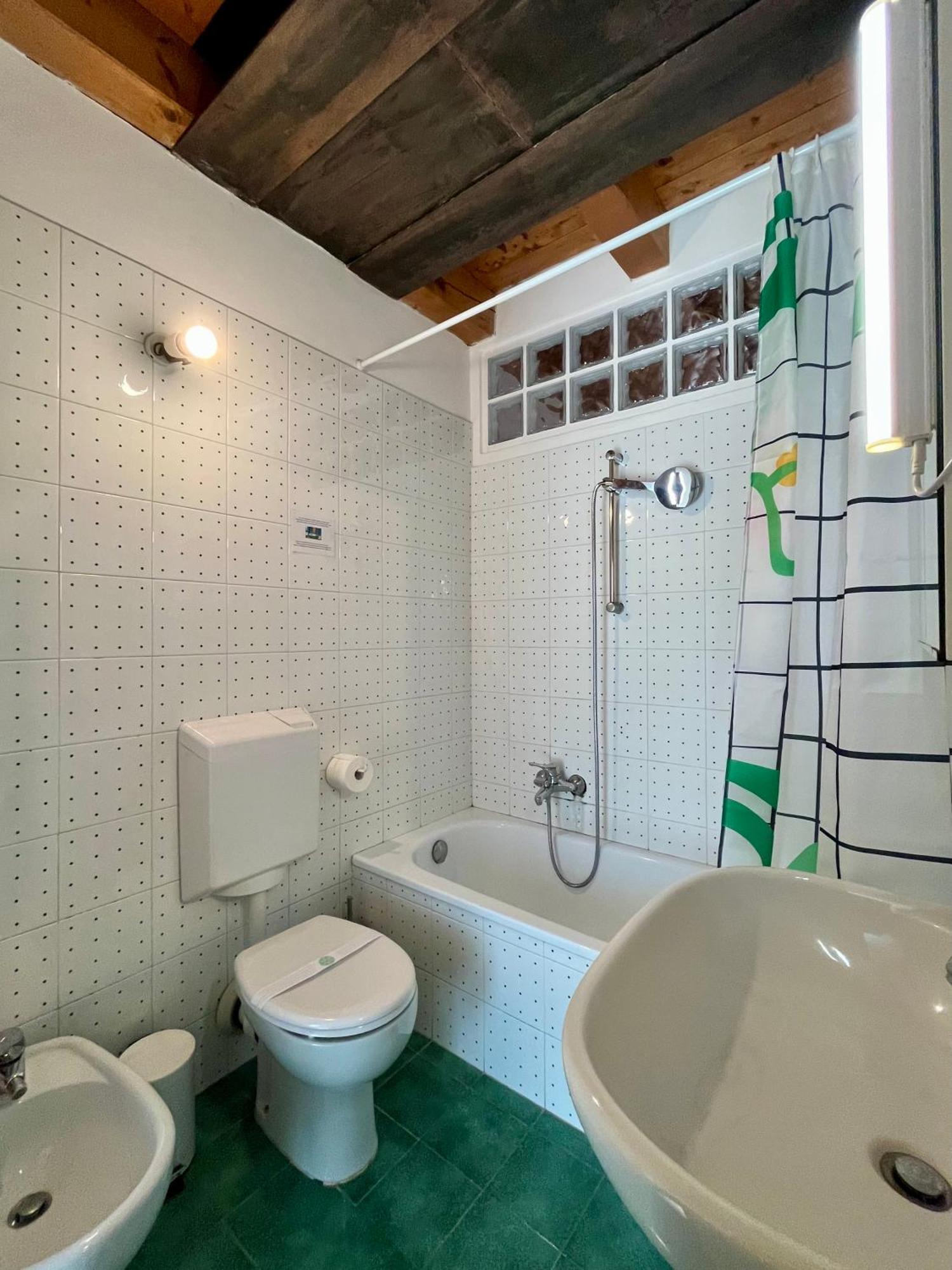 Bright, Cozy In The Heart Of Appartement