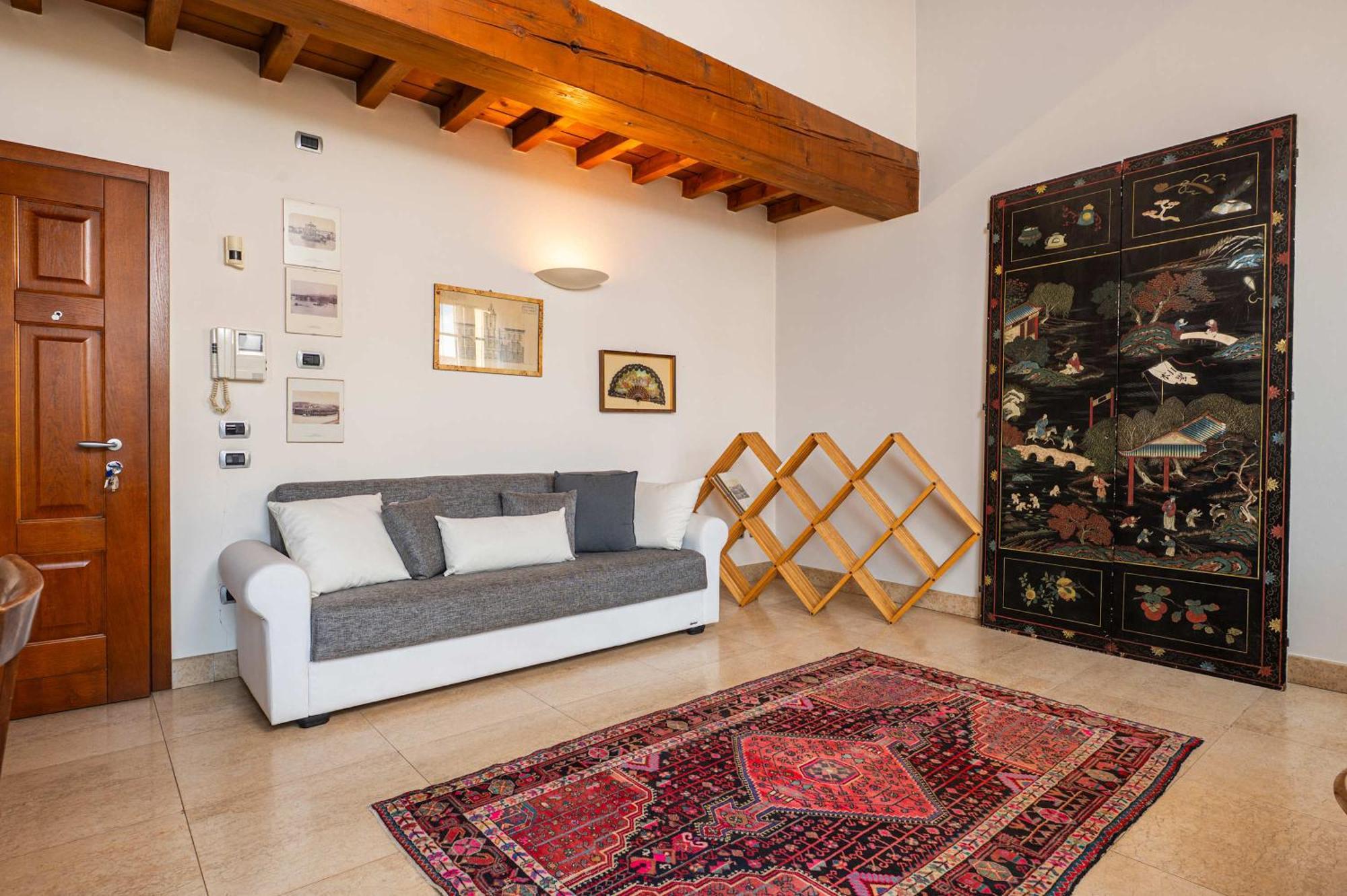 Cozy Flat With Large Balcony Few Steps From Arena Huoneisto Verona
