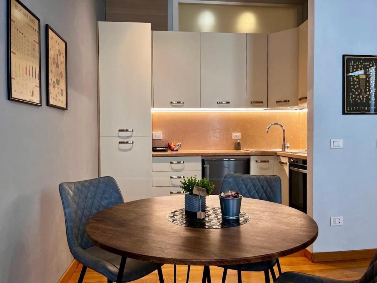 Apartment Residenza Tazzoli - Big House 120 M2, With 2 Bedrooms And 2 Bathrooms *