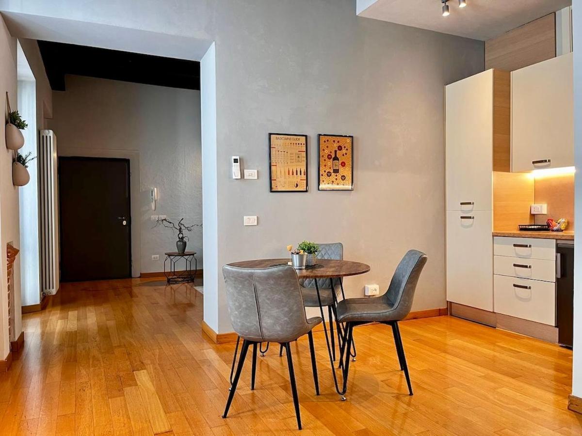 Apartment Residenza Tazzoli - Big House 120 M2, With 2 Bedrooms And 2 Bathrooms Verona
