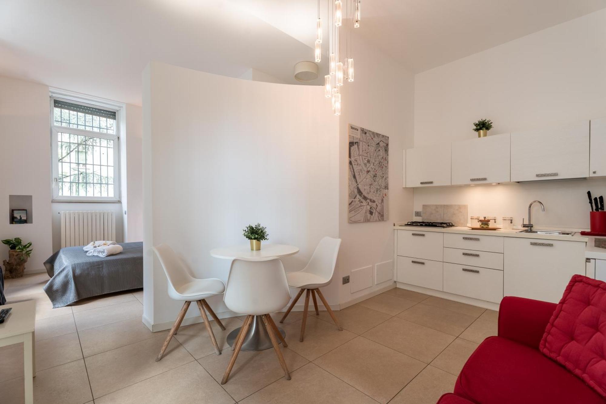 Apartment La Casa Di Marilyn - Center Verona