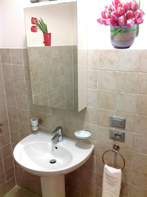 Guest house Ai Giardini -vicino Ospedale Borgo Trento E Centro Storico 2*