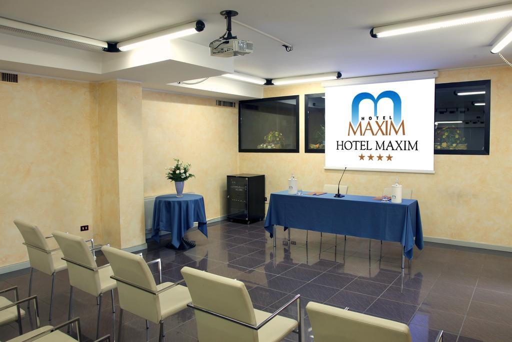 Hotel Maxim 4*