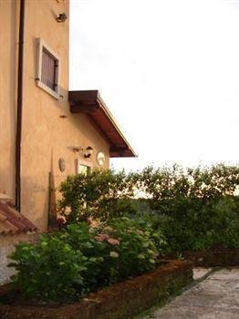 B&B In The Sun Khách sạn 3*