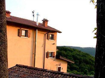 B&B In The Sun Khách sạn Verona