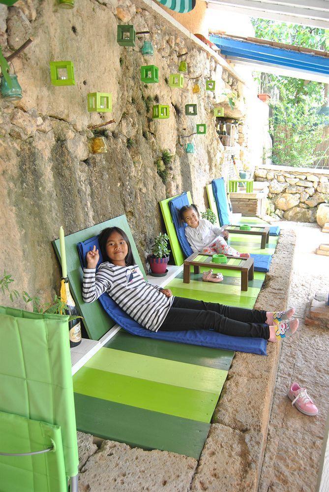 B&B In The Sun Khách sạn 3*