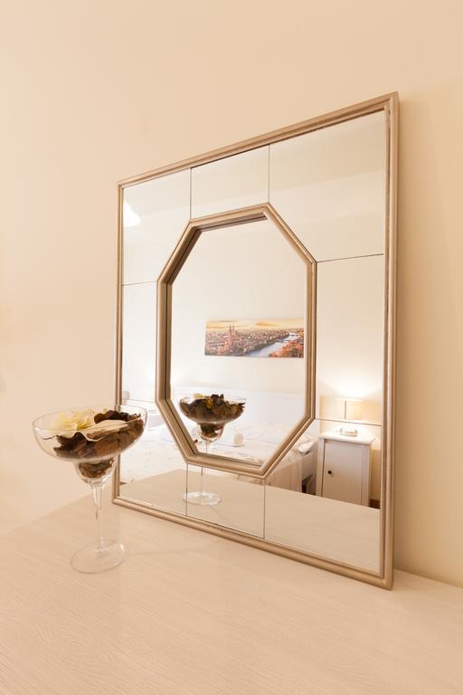 Bed & Breakfast Happiness - Center *