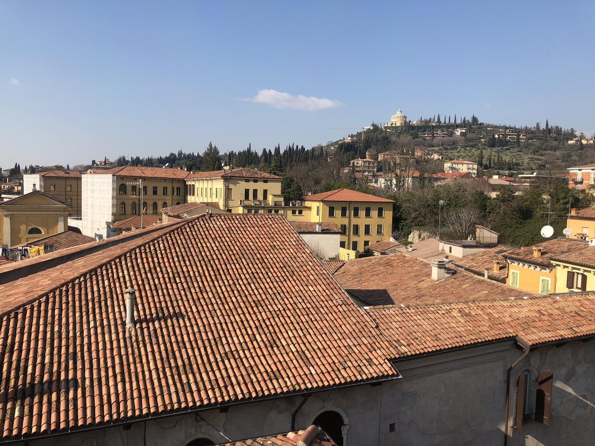 Pietra Di Residenza * Verona