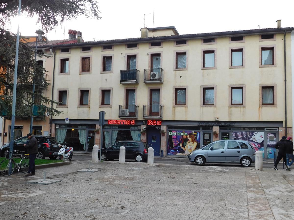 Residenza Meeting Aparthotel 2*