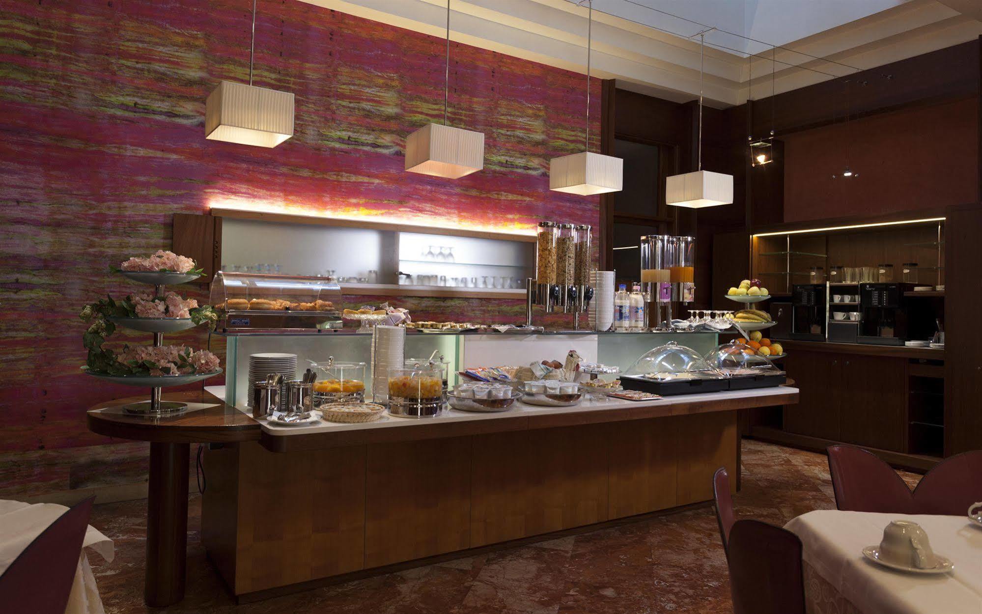 Europa Hotel 3*