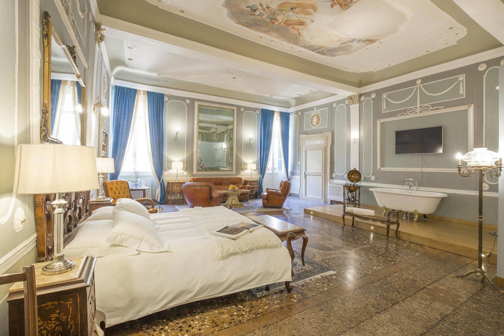 Corte Realdi Luxury Rooms 3* Verona