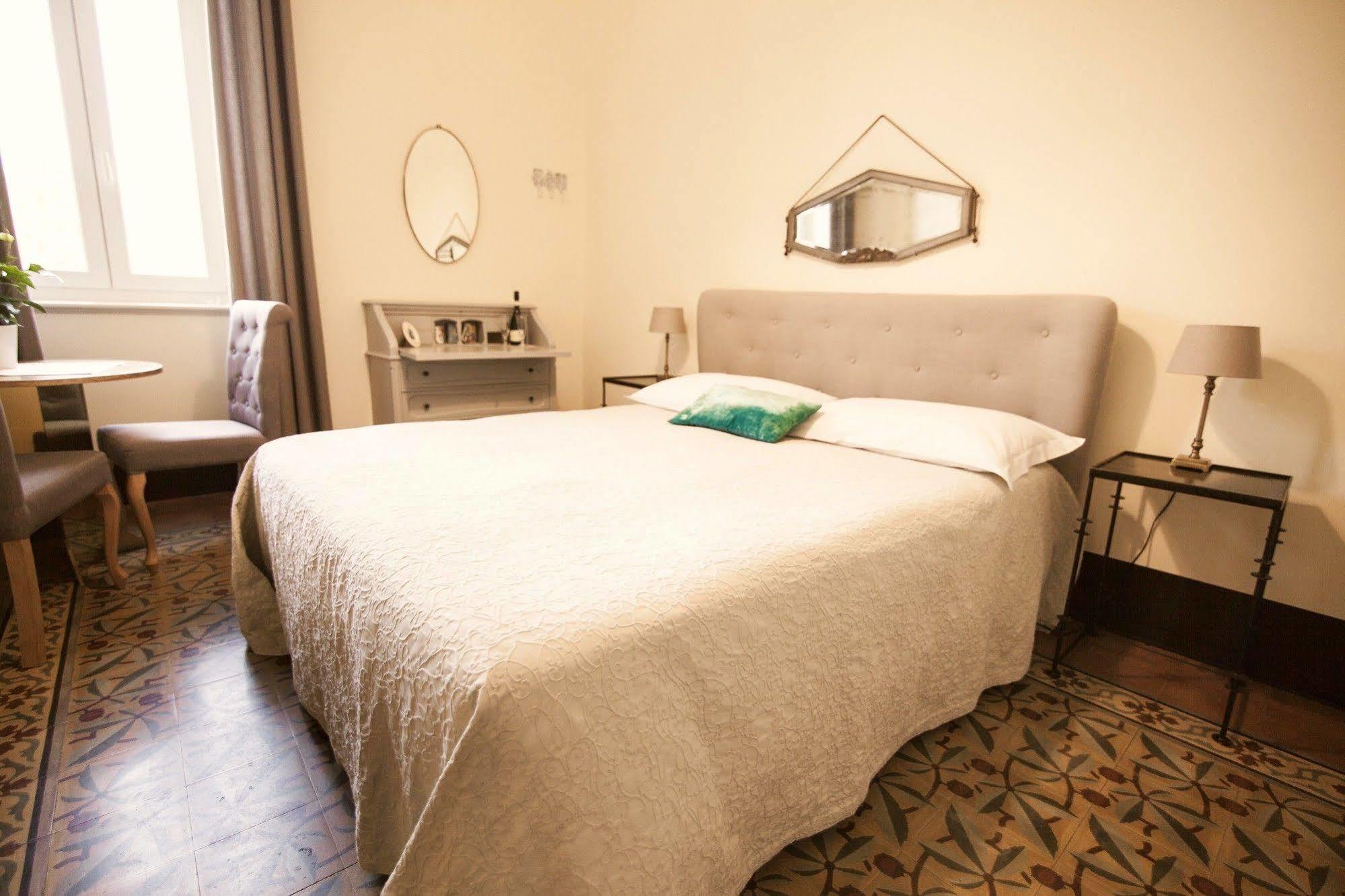 Le Flaneur - Vintage 3* Verona
