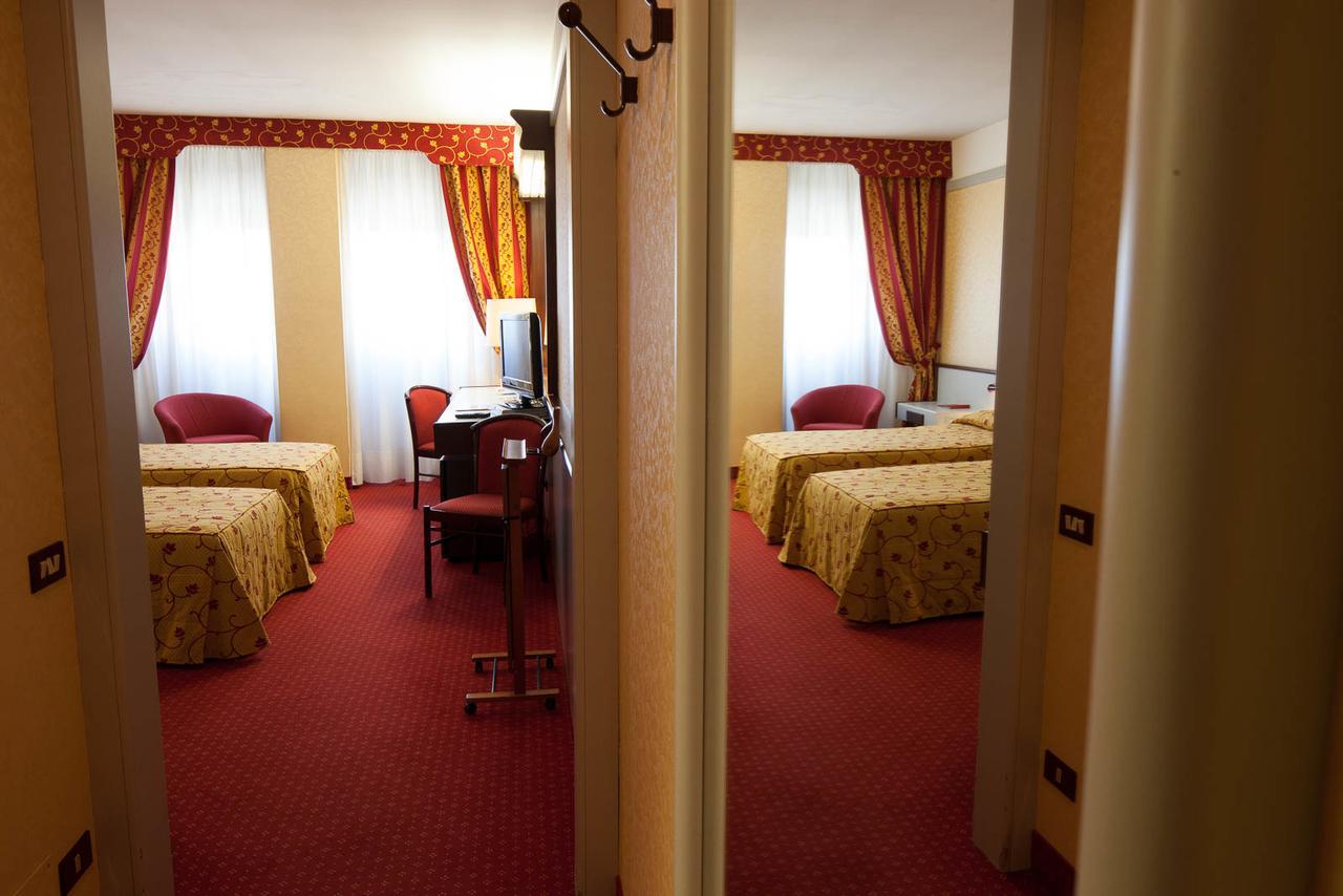 Hotel Maxim 4*