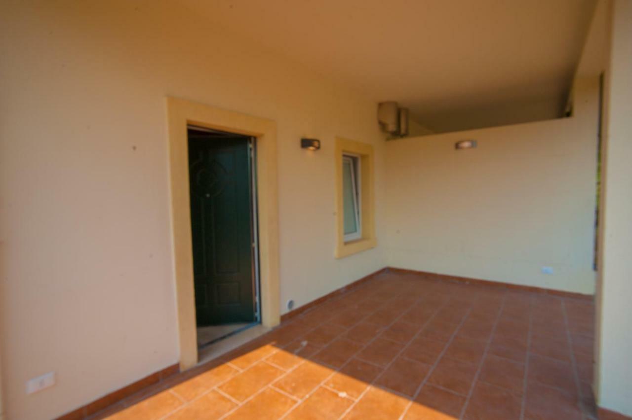 Gate To Apartment Verona