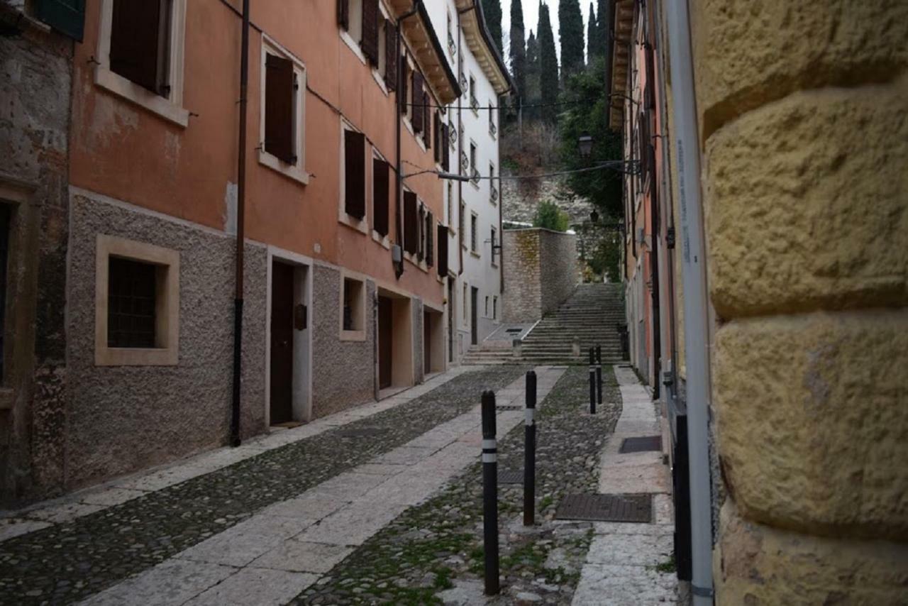 Veronauptoyou Courtyard Appartement *