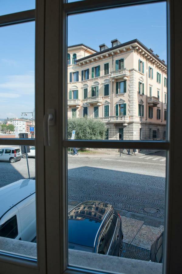 Bureau Apartment