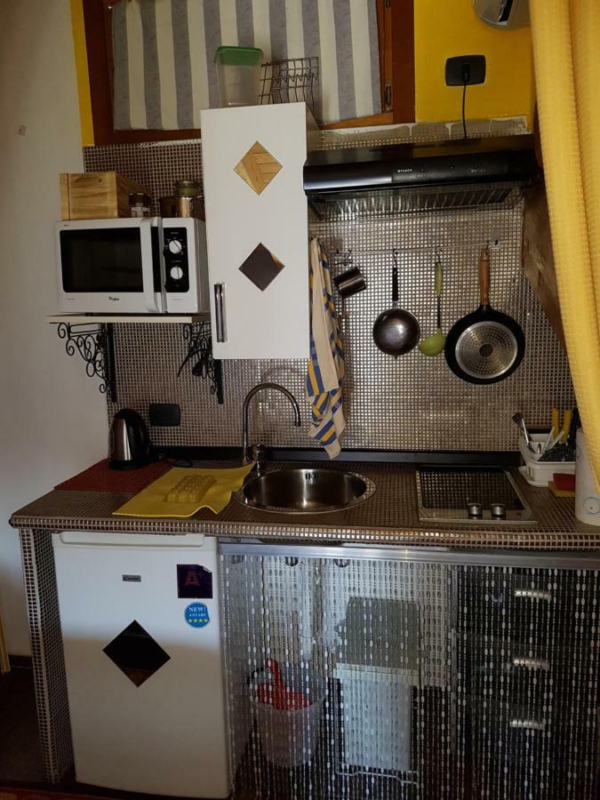 Dora Baltea Monolocale Primo Piano Mansarda Secondo Piano Affittacamere