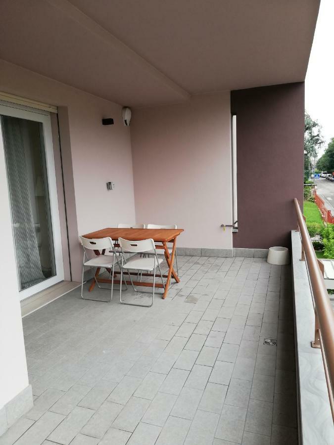 Aleanto Apartment *