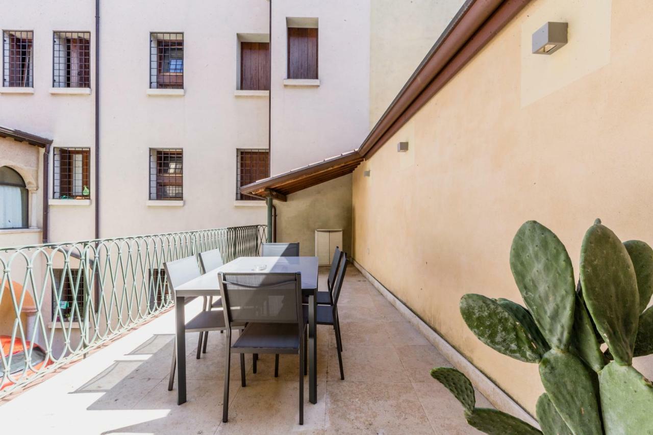 Palazzo Cavalli Pasquini * Verona