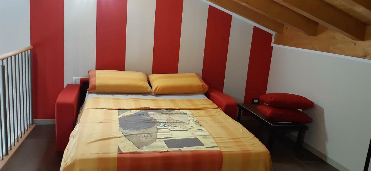 Dimora Rosso San Zeno - Wifi Veloce E Adatto Per Famiglie * Verona