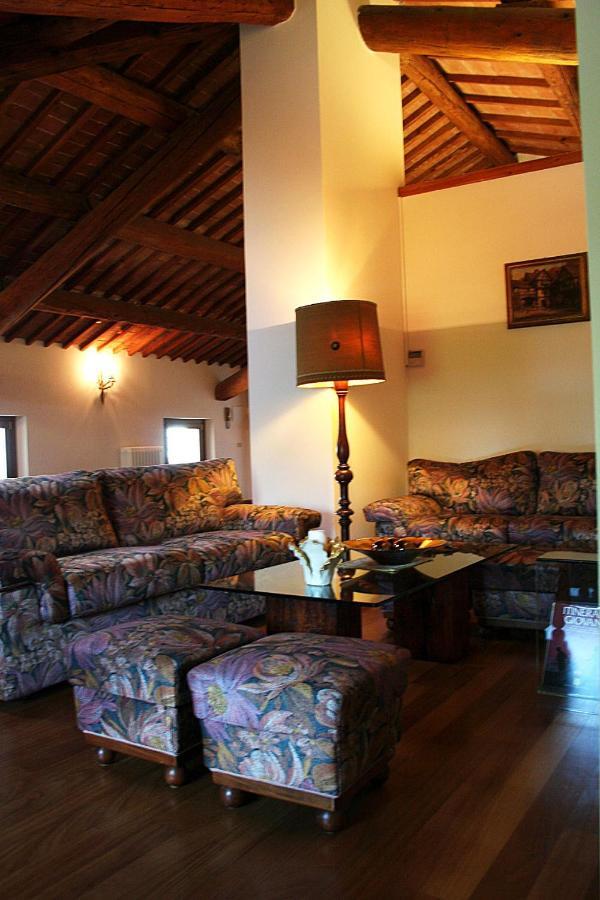 Ở trang trại Corte San Dionigi *