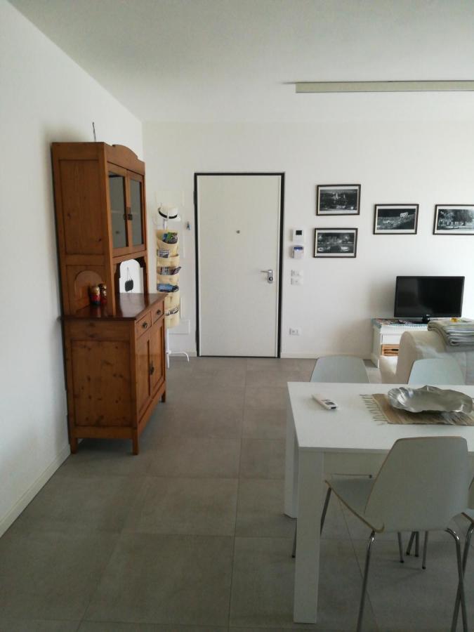 Aleanto Apartment *