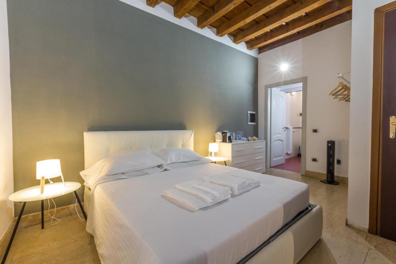 Palazzo Cavalli Pasquini Apartamento *