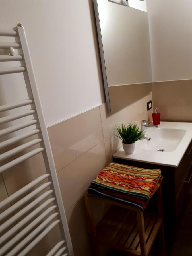 Dimora Rosso San Zeno - Wifi Veloce E Adatto Per Famiglie Căn hộ