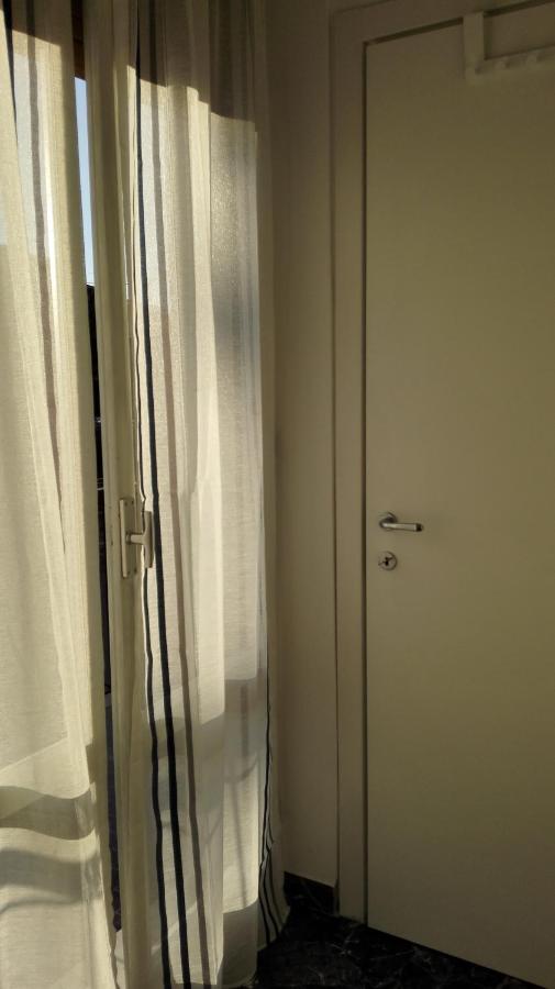 Minihouselarissa Diverona